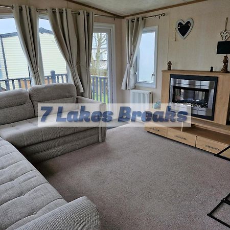 7 Lakes Breaks At 7 Lakes Country Park Crowle  Extérieur photo