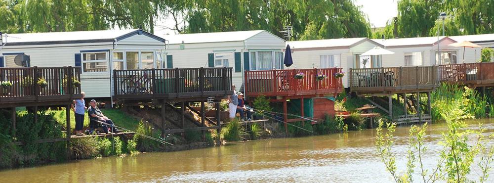 7 Lakes Breaks At 7 Lakes Country Park Crowle  Extérieur photo