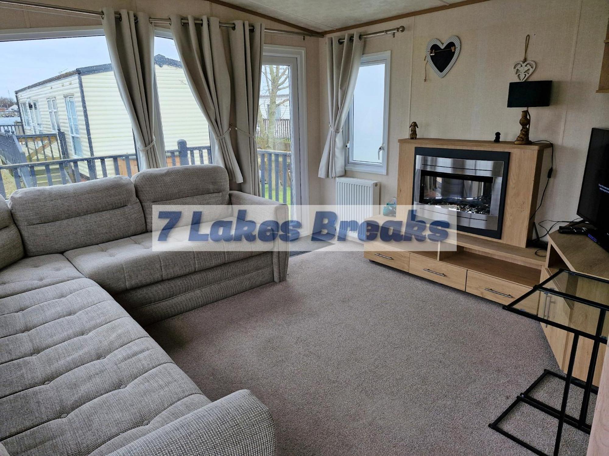 7 Lakes Breaks At 7 Lakes Country Park Crowle  Extérieur photo